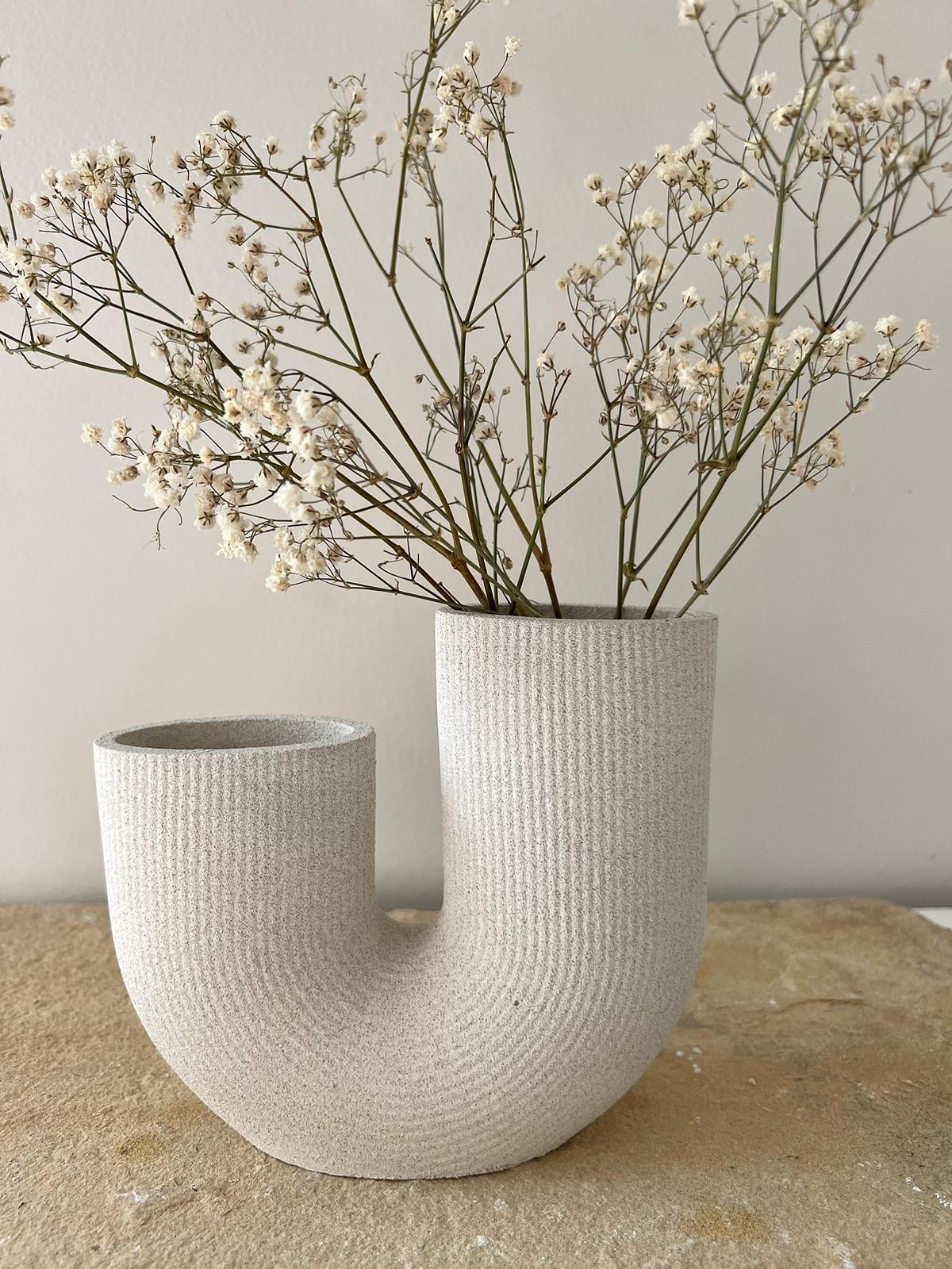 KAROL U- SHAPE VASE